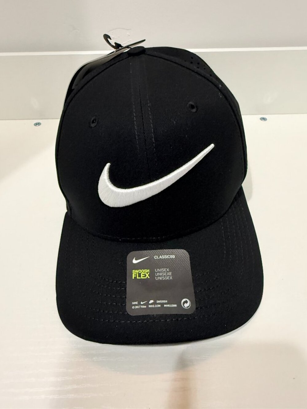 NWT: Nike Classic99 Swoosh Flex Fitted Hat Black White Unisex 1 Size
